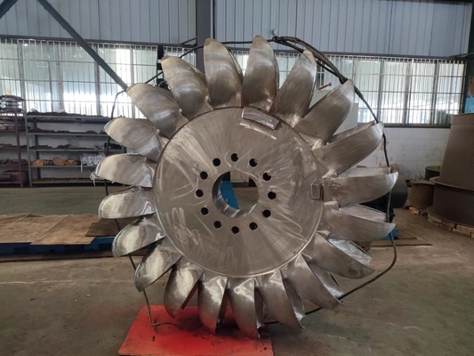 Turbina a getto singolo o a getto multiplo con testa d'acqua nominale di 134 m