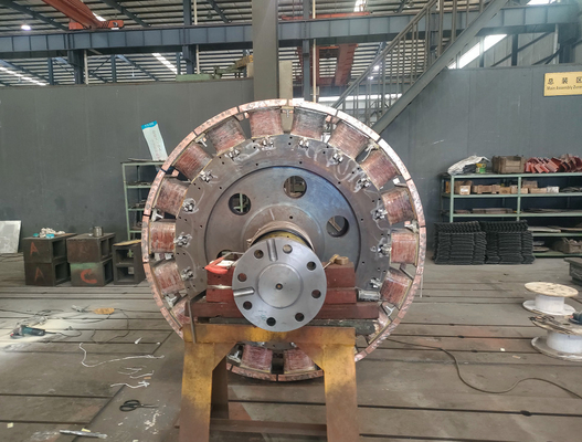 Turbina ad acqua in acciaio al carbonio tasso di flusso dell'albero verticale 0,1 m3/S-10 m3/S per l'idroelettricità