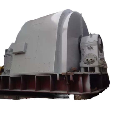 Generatore per turbine idroelettriche su misura con eccitazione senza spazzole e cavi a rame