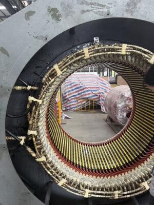 Turbina idroelettrica Pelton in acciaio inossidabile certificata ISO con potenza personalizzabile per la generazione di energia idroelettrica