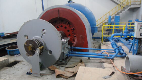 Turbina idraulica Francis 50kW-20MW Capacità 400V-6300V Generatore senza spazzole