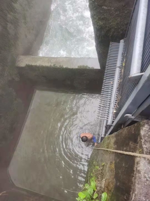 Schermo di Antivari di pulizia del rastrello dei rifiuti della macchina 0.3-1.5KW dello scaffale dei rifiuti IP55