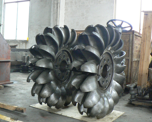 testa orizzontale dell'acqua di efficienza 120m della turbina 92% di 1250kw Pelton idro