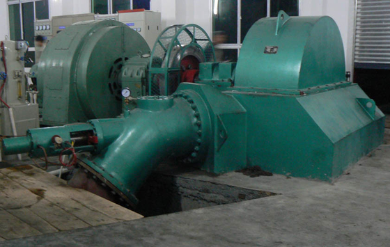Testa orizzontale dell'acqua della turbina Pelton 130m di efficienza senza spazzola di 91%