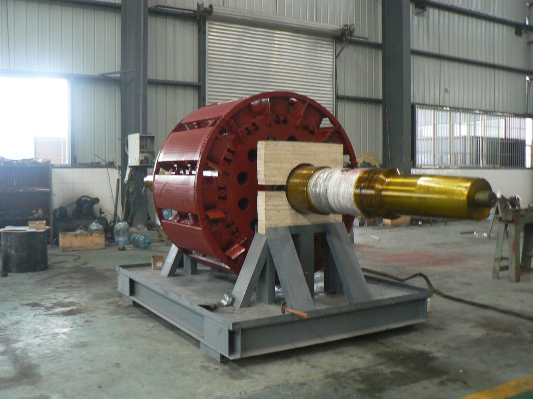 2. Generatore a turbina idrica orizzontale con flussometro 2.9 M3 e lame fisse
